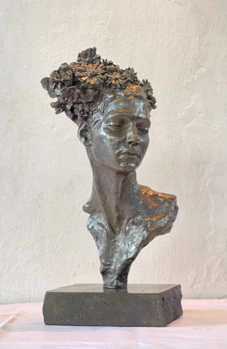 Rafael San Juan, Autumn, bronze sculpture with volcanic granite base